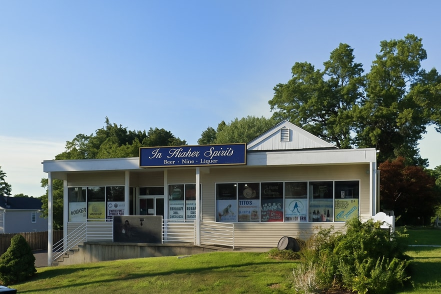 525 Tunxis Hill Rd, Fairfield, CT for sale - Building Photo - Image 2 of 4