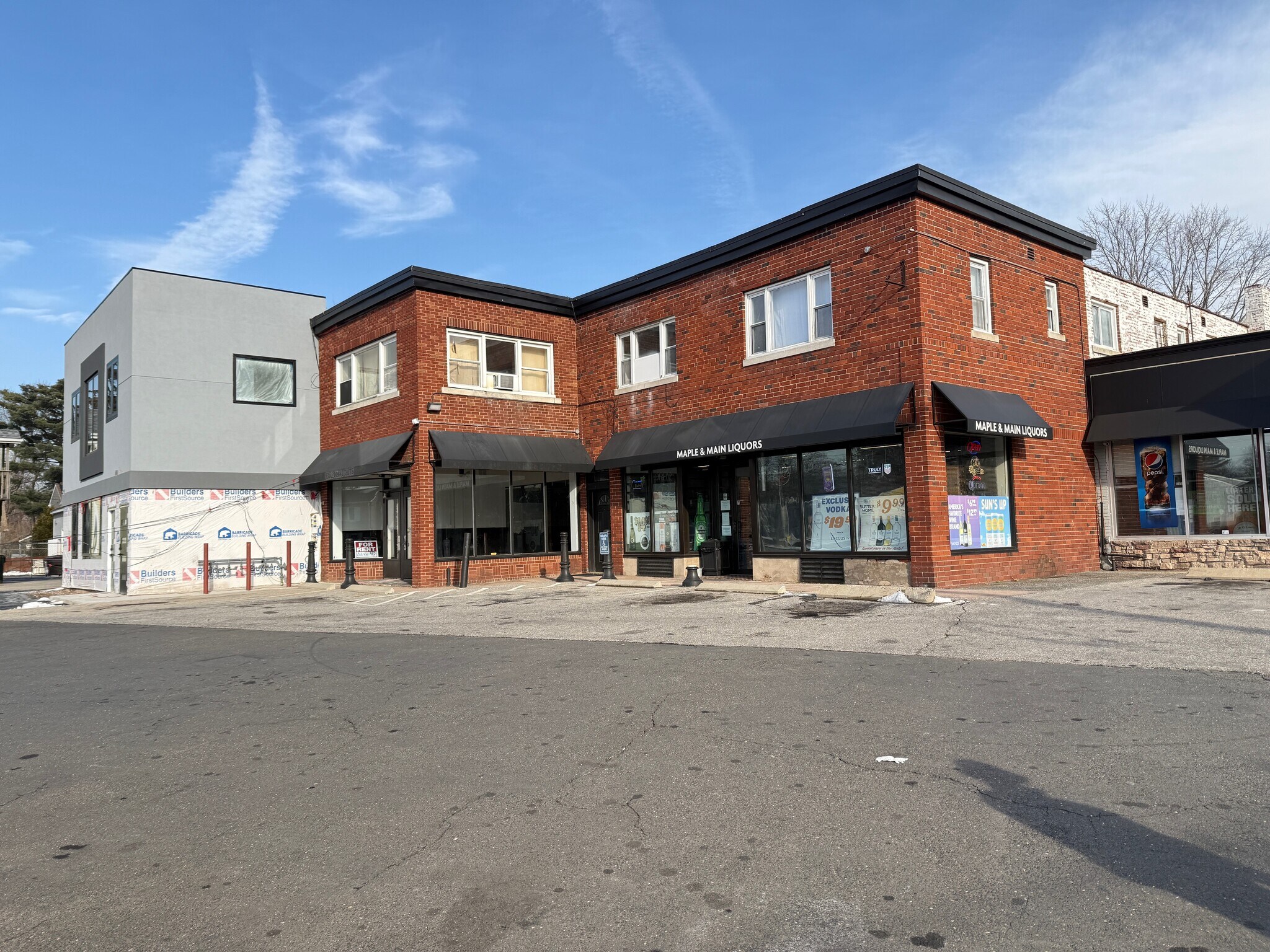 112-116 Main St, East Hartford, CT for lease Primary Photo- Image 1 of 7