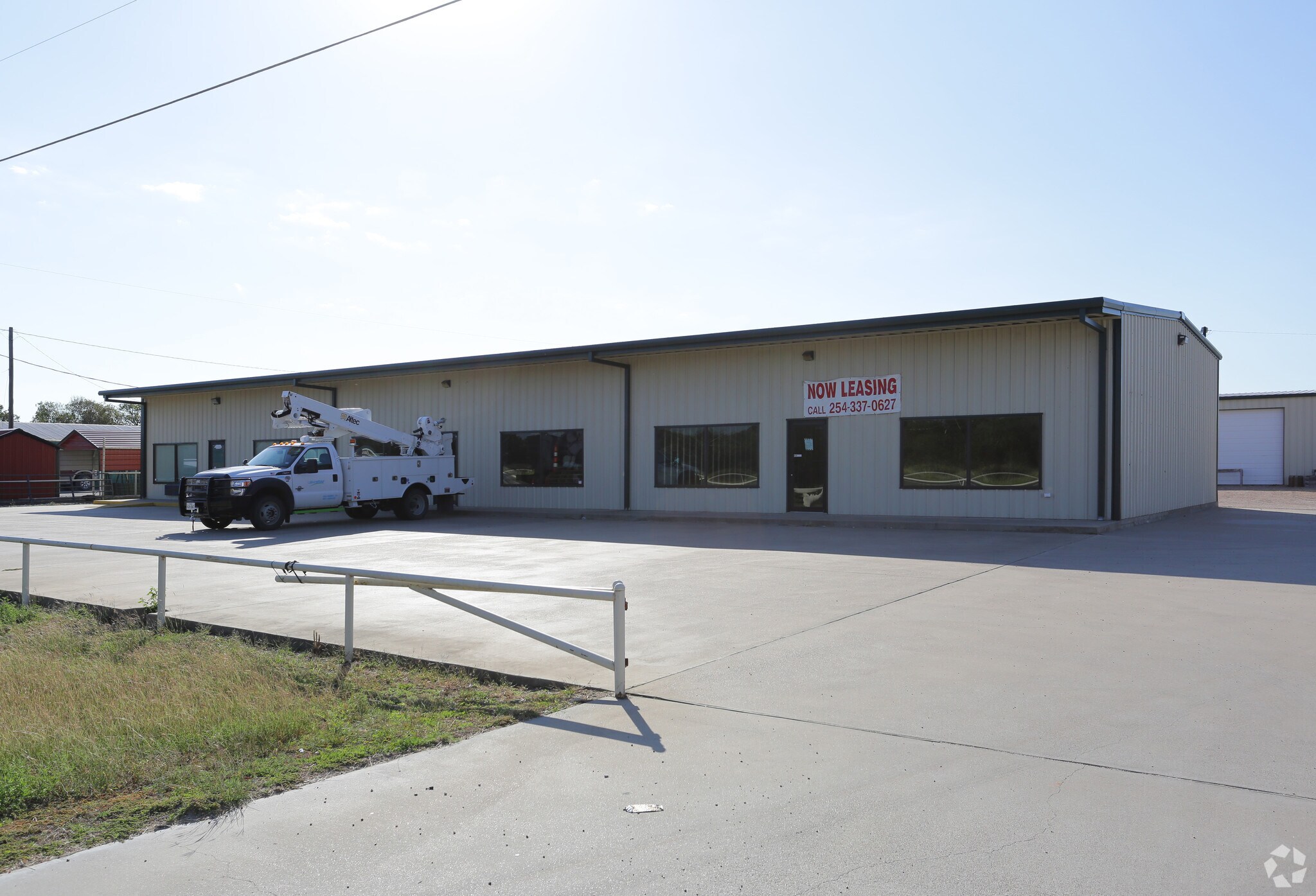 2400 Corsicana Hwy, Hillsboro, TX for sale Primary Photo- Image 1 of 1