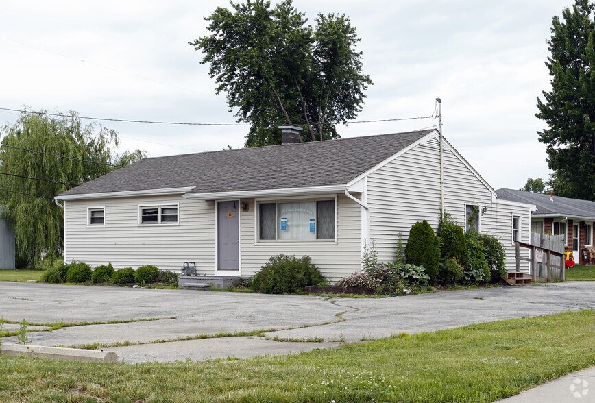 1106 S Mccord Rd, Holland, OH 43528