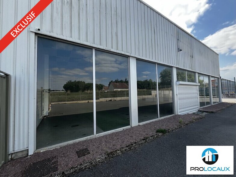 Retail in Clermont for lease - Building Photo - Image 2 of 10
