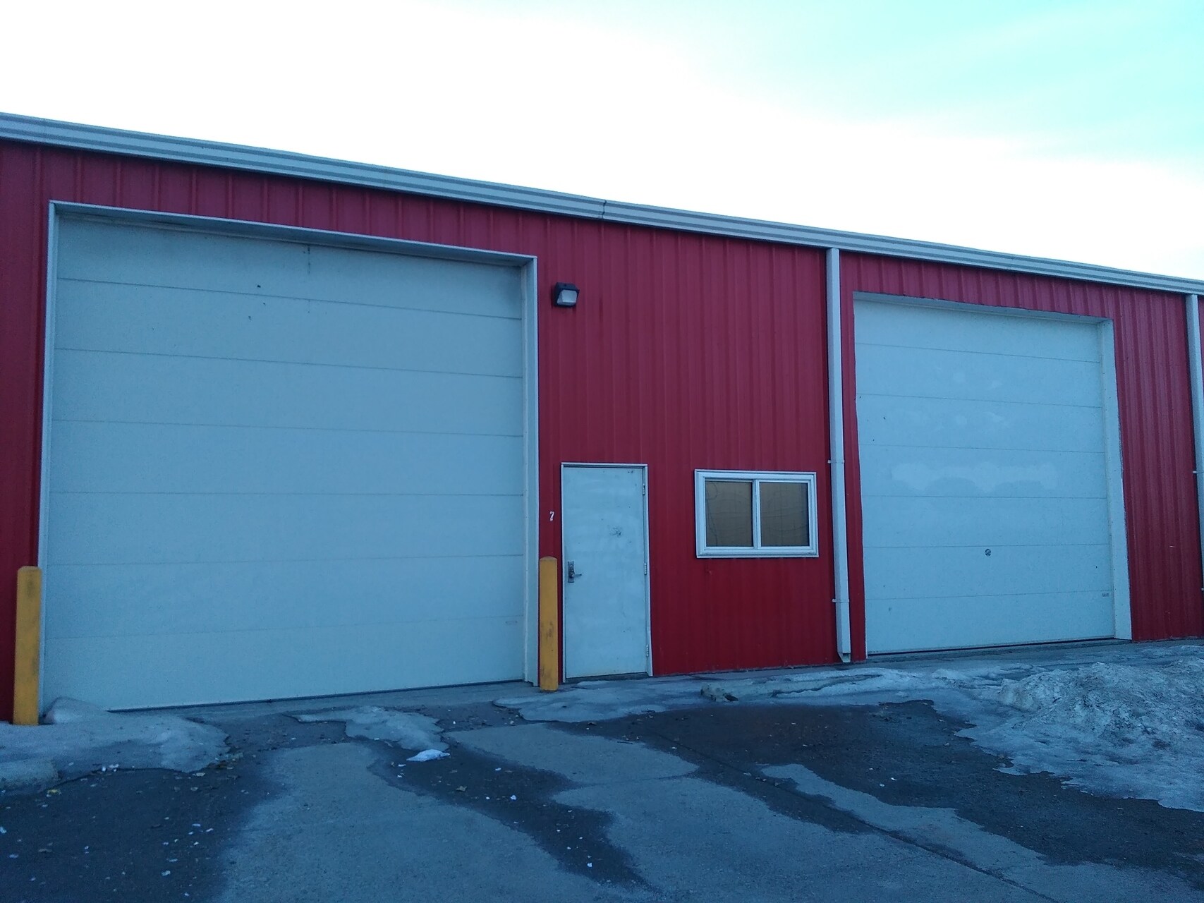 909 E Fox Farm Rd, Cheyenne, WY for sale Primary Photo- Image 1 of 1