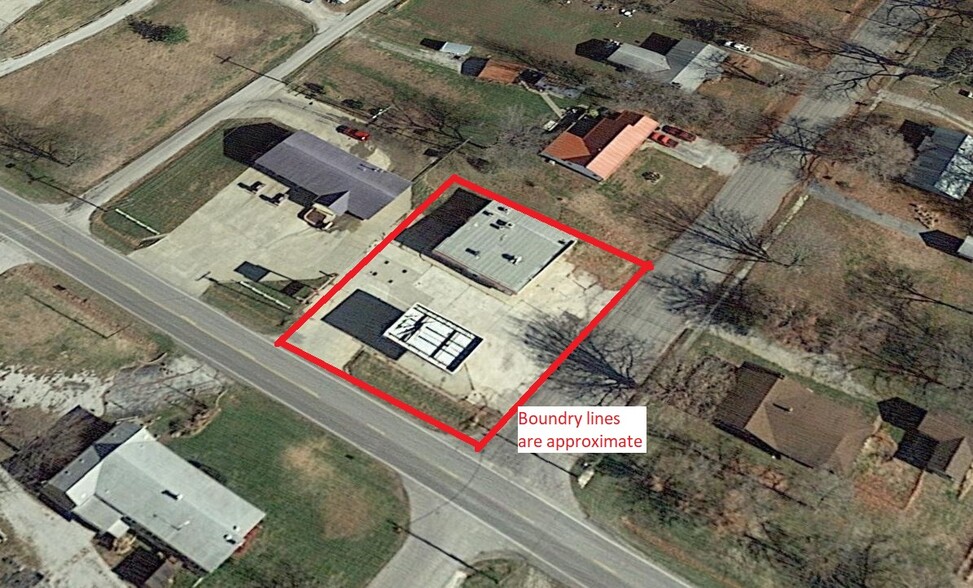 150 S Grand Ave, Greenfield, MO for sale - Building Photo - Image 1 of 13