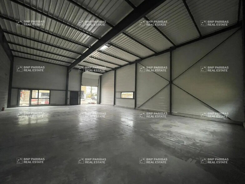 Flex in Vitré for sale - Building Photo - Image 3 of 9