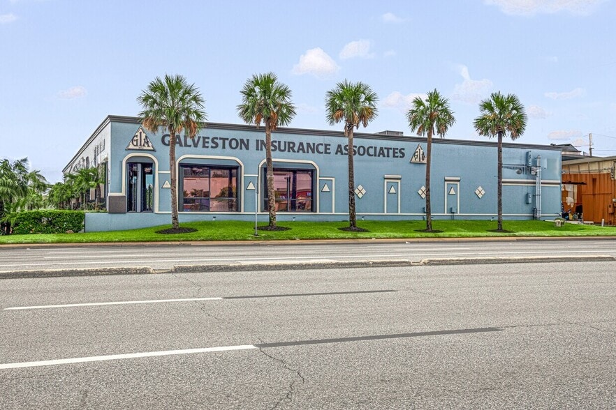 6025 Avenue P 1/2, Galveston, TX for lease - Primary Photo - Image 1 of 3