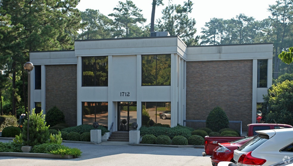 1712 St Julian Pl, Columbia, SC for lease - Primary Photo - Image 1 of 4