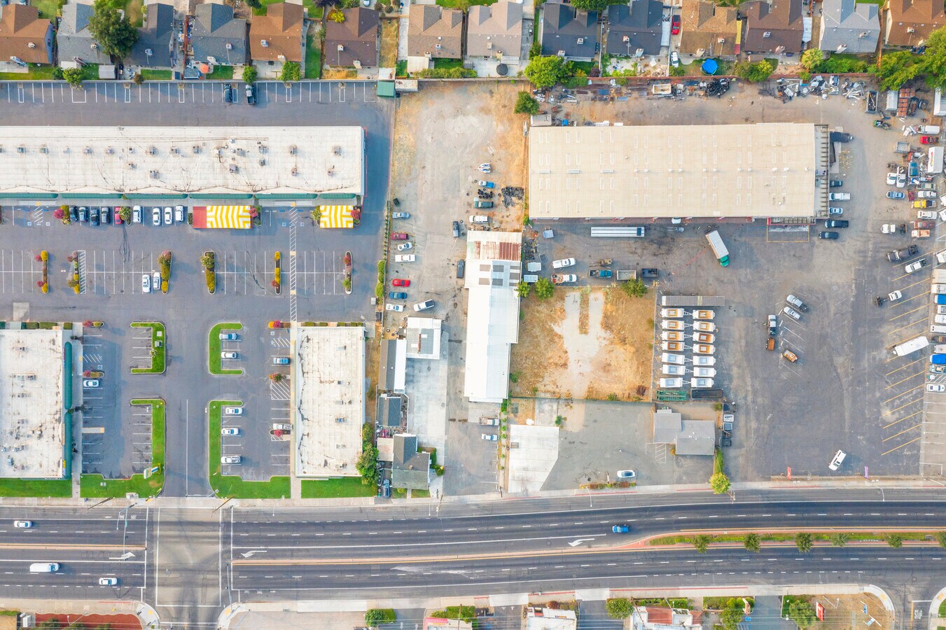 330 E Kettleman Ln, Lodi, CA 95240