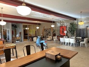 5400 NE 4 Ct, Miami, FL for lease Interior Photo- Image 2 of 4