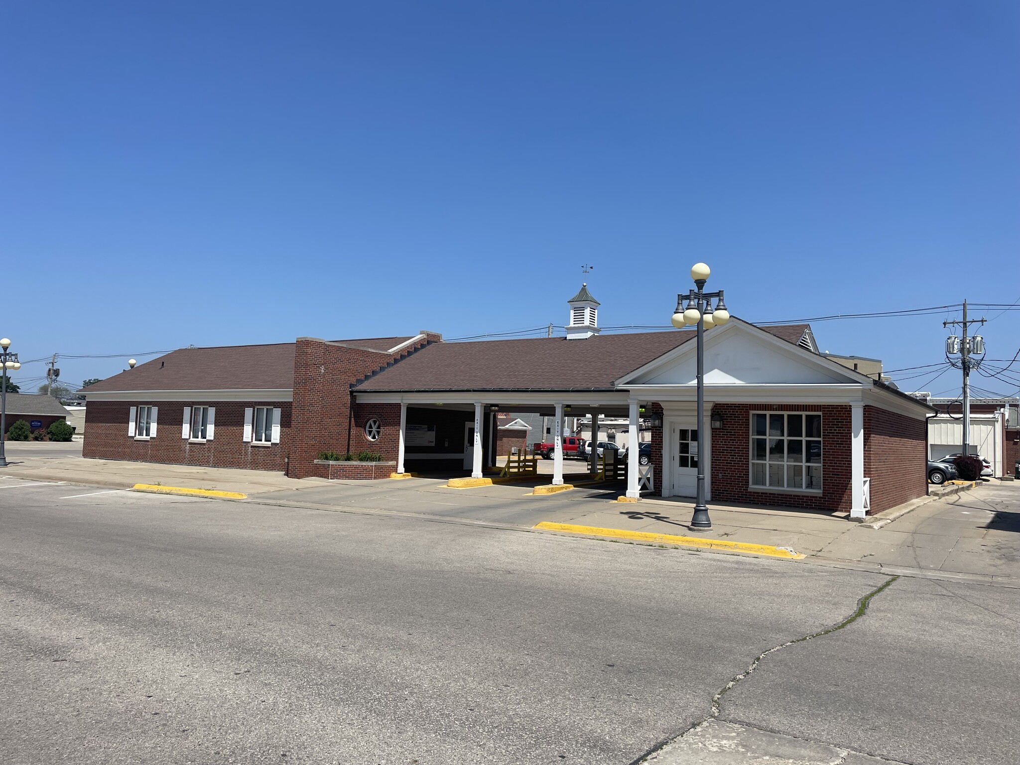 414 A Ave, Vinton, IA for sale Primary Photo- Image 1 of 1