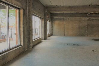 1502-1524 Linn St, Cincinnati, OH for lease Interior Photo- Image 2 of 7