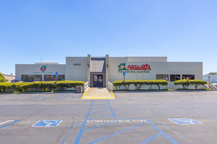 13287 Ralston Ave, Sylmar, CA for lease - Building Photo - Image 1 of 21