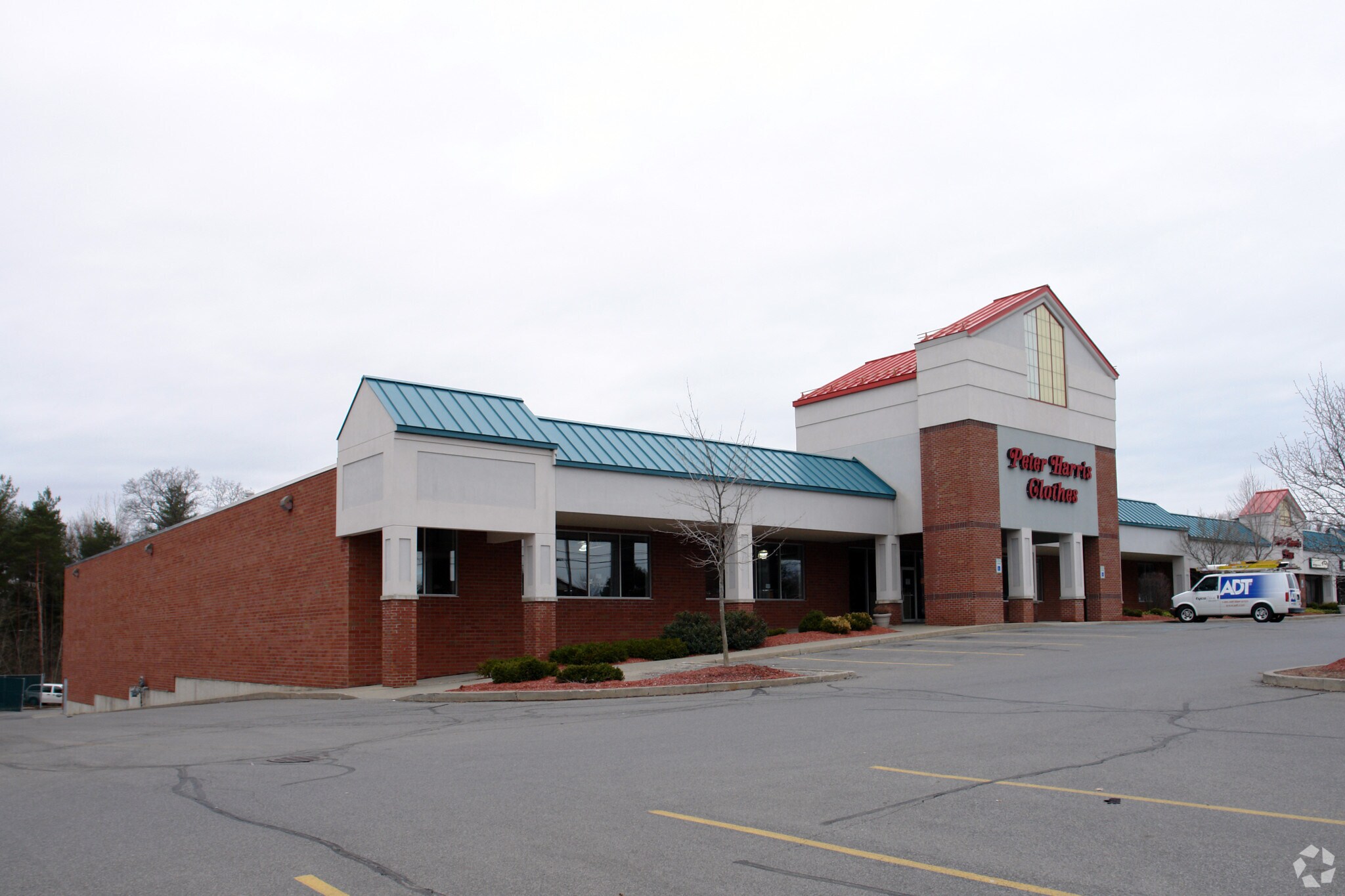 952 Troy Schenectady Rd, Latham, NY 12110 Peter Harris Plaza