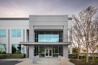 2765 Progress St, Vista, CA for lease Building Photo- Image 1 of 3