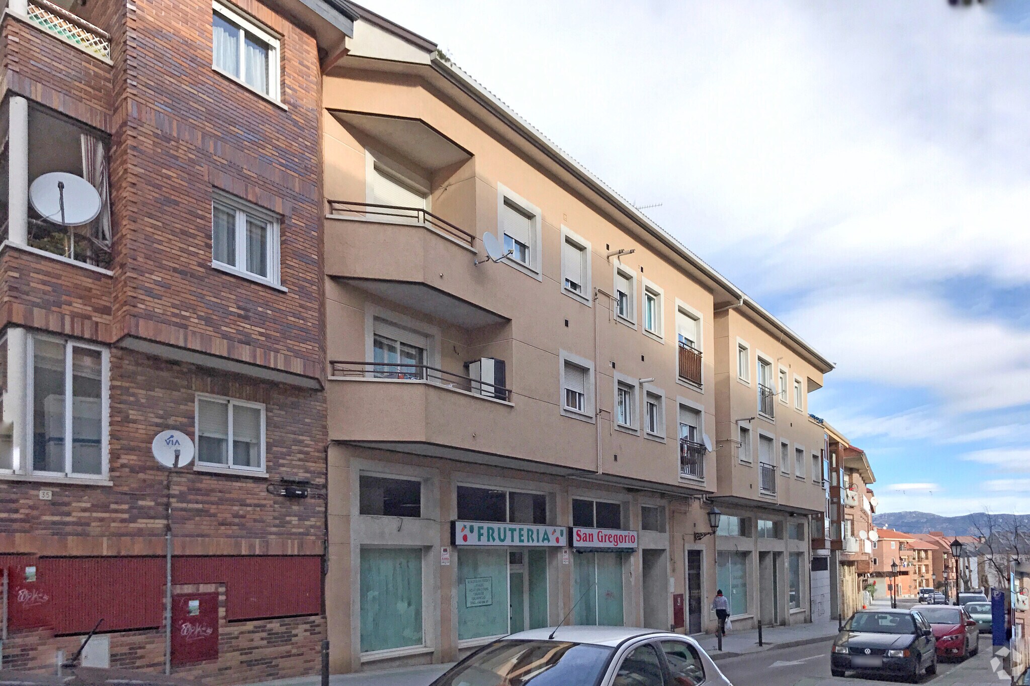 Calle de San Gregorio, 37, Galapagar, Madrid for lease Primary Photo- Image 1 of 3