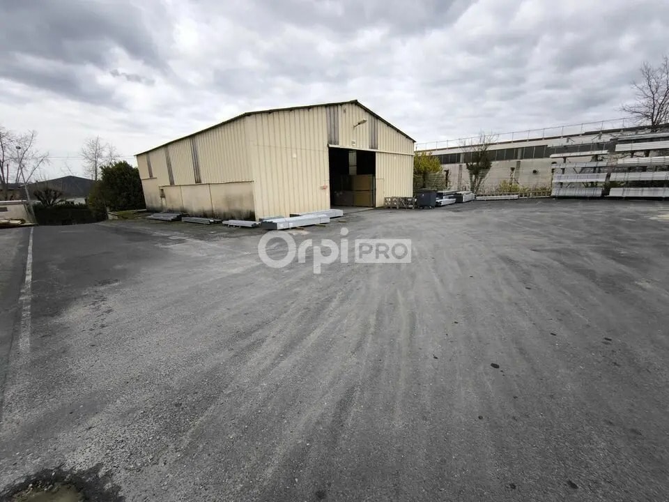 Industrial in Brive-la-Gaillarde for lease Building Photo- Image 1 of 27