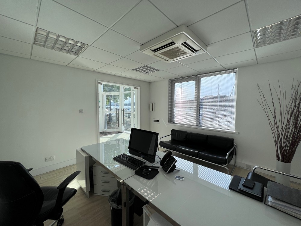 14 Navigation Way, Hesketh Bank for lease Interior Photo- Image 1 of 6