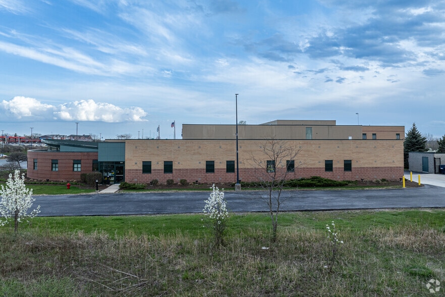18210 La Grange Rd, Tinley Park, IL for lease - Building Photo - Image 2 of 5