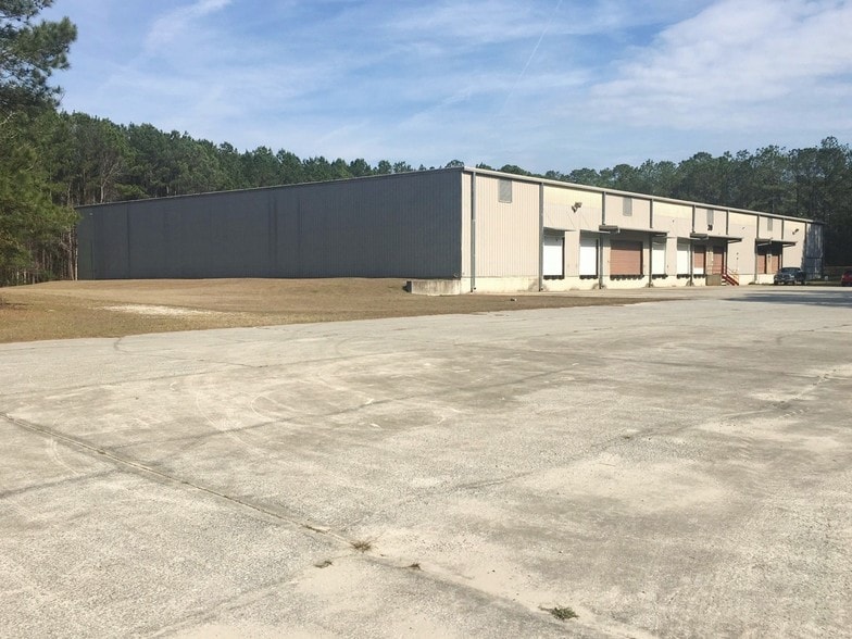 20 Eleanore Fine Rd, Beaufort, SC for sale - Building Photo - Image 1 of 1