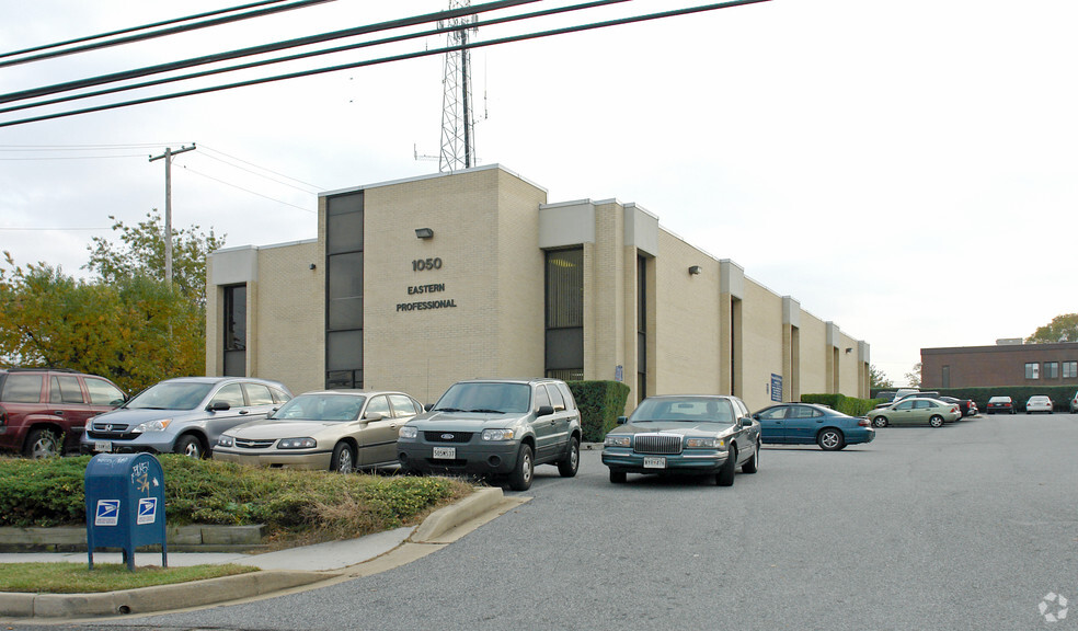 1050 Old North Point Rd, Dundalk, MD for sale - Primary Photo - Image 1 of 1