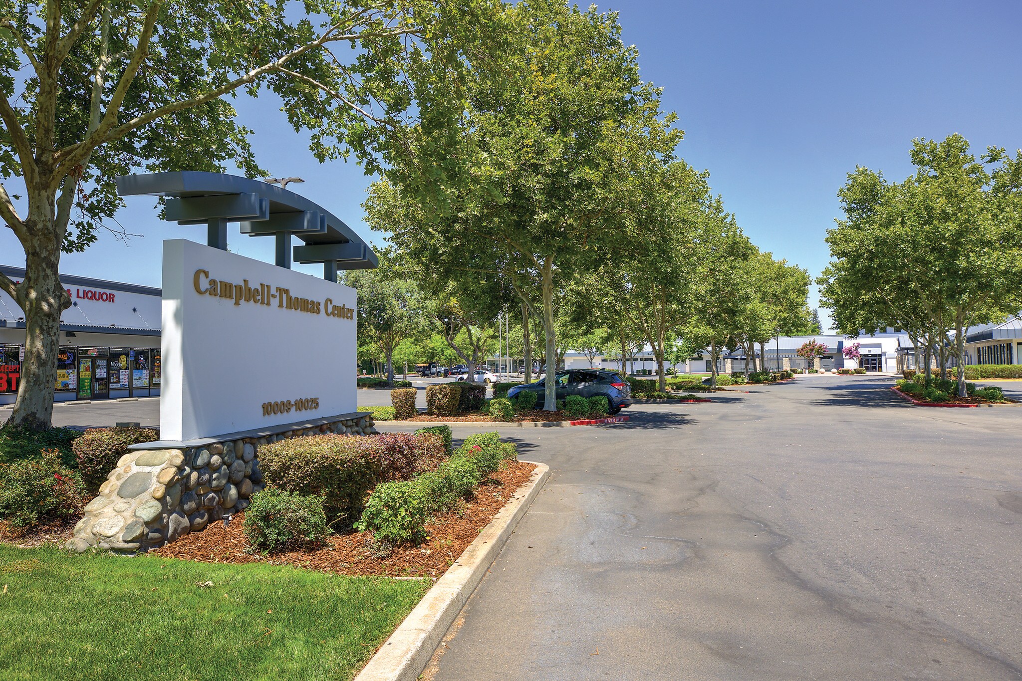 10013 Folsom Blvd, Rancho Cordova, CA for lease Building Photo- Image 1 of 13
