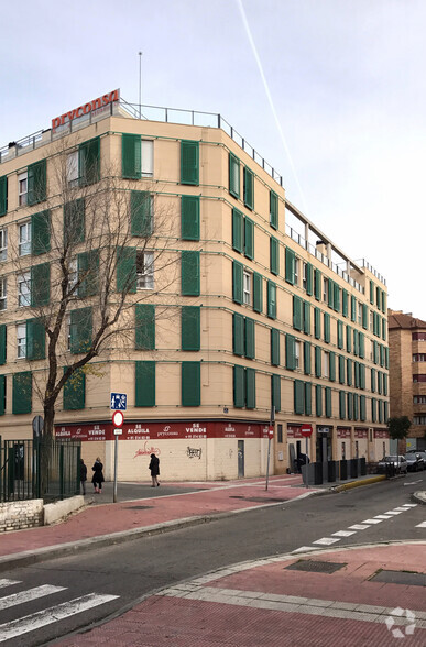 Calle de la Pila, 3, Parla, Madrid for lease - Primary Photo - Image 1 of 2