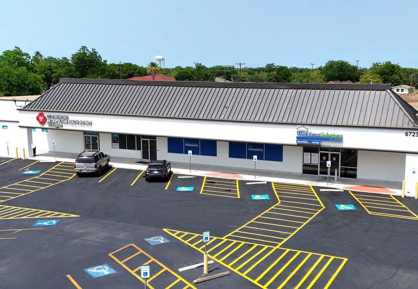 6723 S Flores St, San Antonio, TX for sale - Building Photo - Image 3 of 10