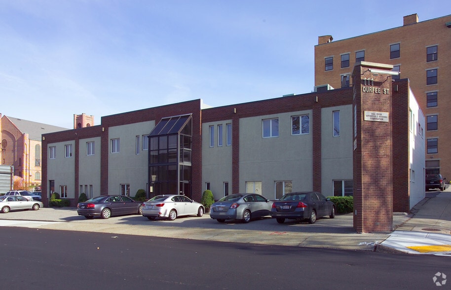 111 Durfee St, Fall River, MA for sale - Primary Photo - Image 1 of 1