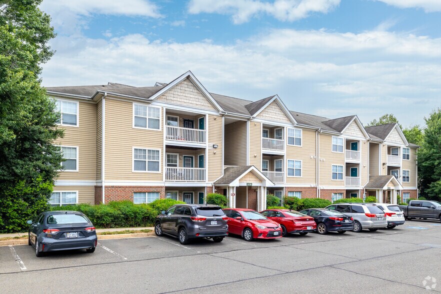 14701 Deming Dr, Gainesville, VA for sale - Primary Photo - Image 1 of 1