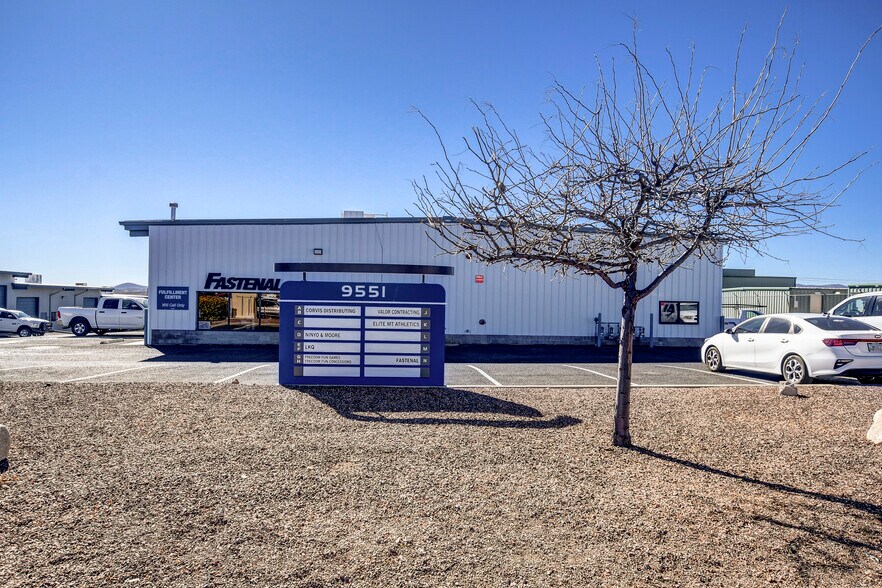9551 E Lorna Ln, Prescott Valley, AZ for lease - Building Photo - Image 2 of 13