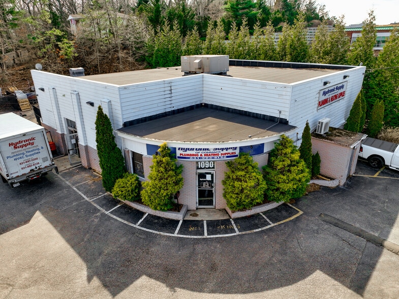 1090 W Jericho Tpke, Commack, NY for sale - Building Photo - Image 1 of 15