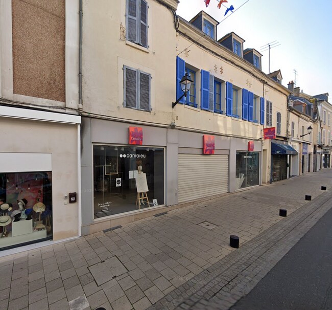 Location Commerce 270 m²