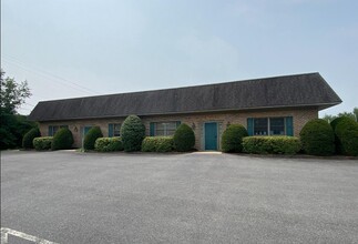 935 Stone Hill Rd, Denver, PA for lease Building Photo- Image 1 of 1