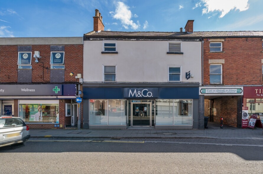 47 Southgate, Sleaford for sale - Building Photo - Image 2 of 6