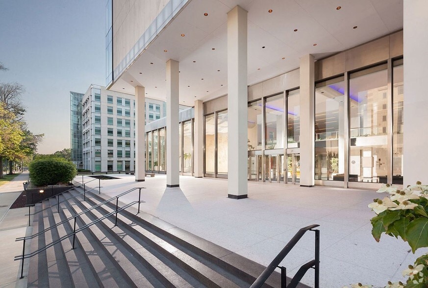 200 Metro Blvd, Nutley, NJ for sale - Building Photo - Image 1 of 1