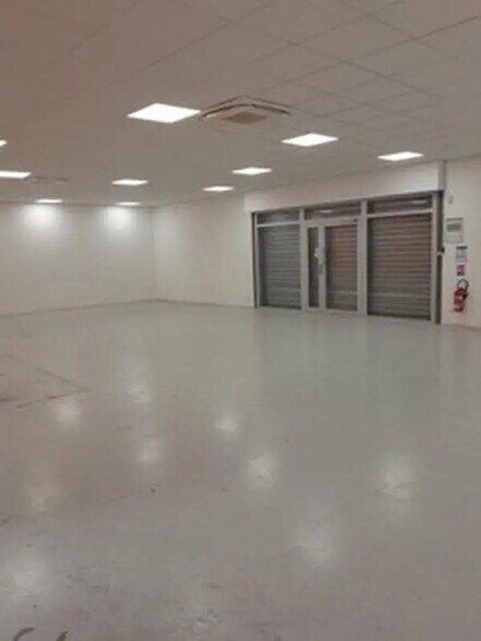 Flex in Toulouse for lease - Building Photo - Image 2 of 4