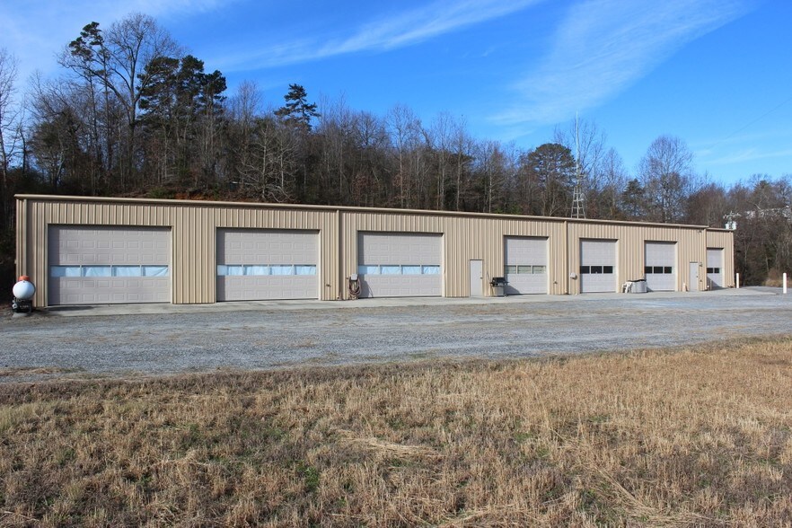 6395 Heavner Land Rd, Vale, NC 28168