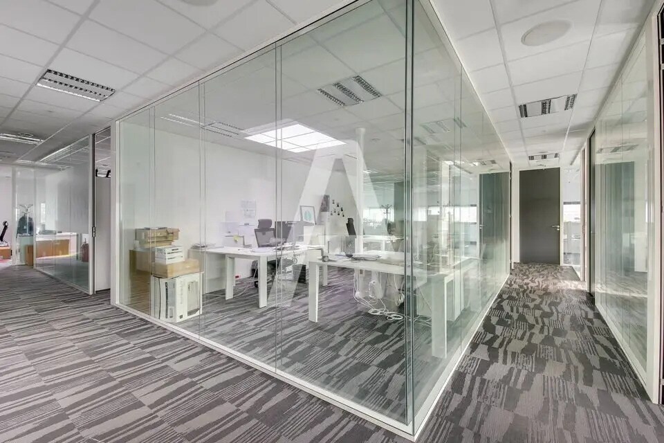 Flex in Ivry-sur-Seine for lease Interior Photo- Image 1 of 6