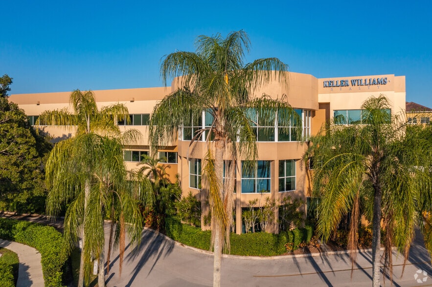 1625 N Commerce Pky, Weston, FL for lease - Building Photo - Image 1 of 12