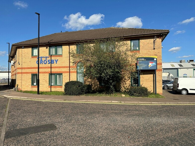 Stockingswater Ln, Enfield for sale - Building Photo - Image 2 of 7