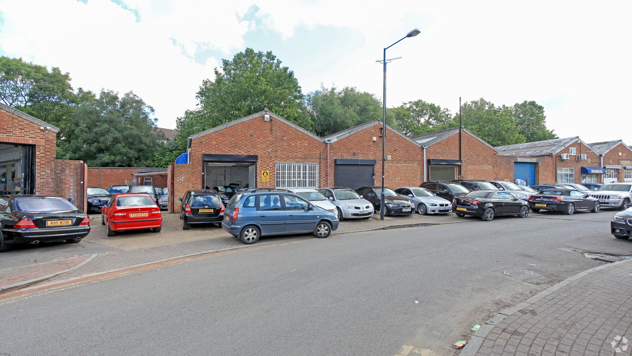 9 Watkin Rd, Wembley for sale Primary Photo- Image 1 of 1