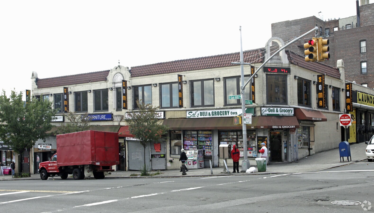 360 E Gun Hill Rd, Bronx, NY 10467