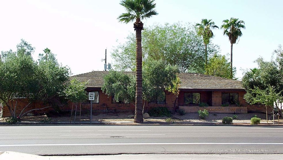 1013 & 1017 E Washington St, Phoenix, AZ for lease - Building Photo - Image 1 of 5