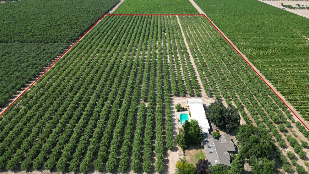 14640 W. Shields, Kerman, CA for sale - Primary Photo - Image 1 of 1