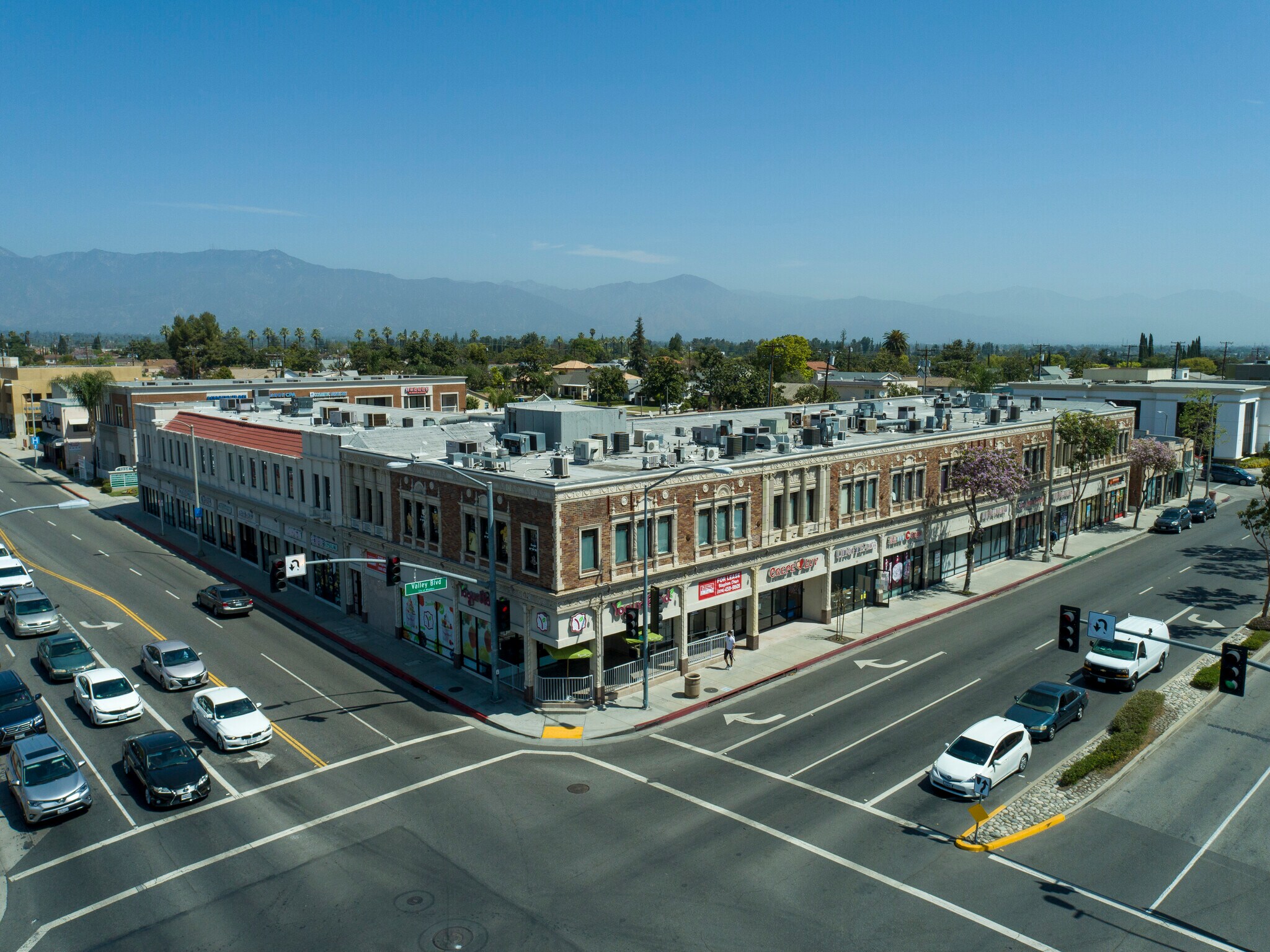 33 28 Northern Blvd - fn4q7z0