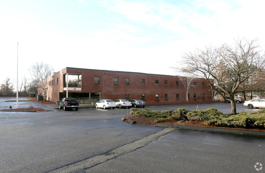 36 Jonspin Rd, Wilmington, MA for sale - Primary Photo - Image 1 of 1
