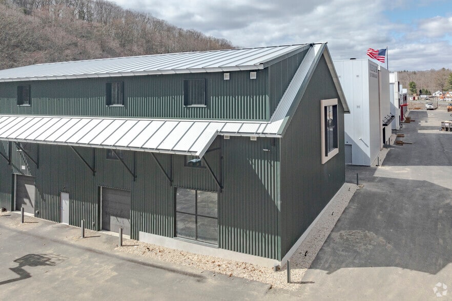 241 Ethan Allen Hwy, Ridgefield, CT for lease - Building Photo - Image 2 of 12