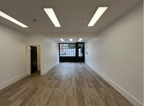 307 Grays Inn Rd, London for lease Interior Photo- Image 2 of 7