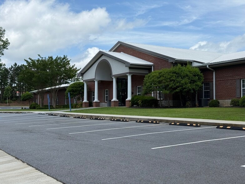 3075 Trickum Rd, Woodstock, GA for lease - Building Photo - Image 1 of 6