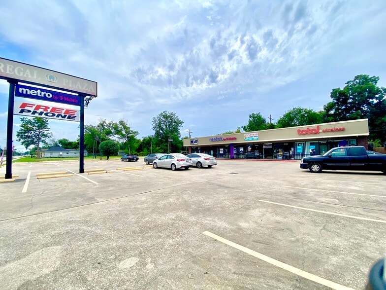 2745-2765 Washington Blvd, Beaumont, TX for sale - Building Photo - Image 1 of 15