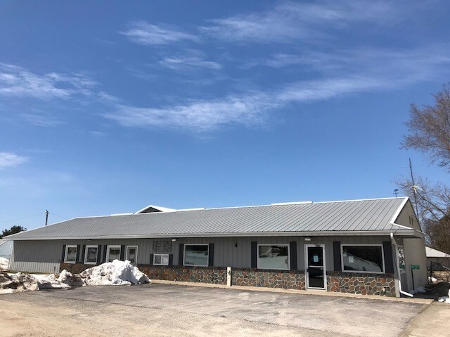 N2329 State Road 22, Waupaca, WI for sale Building Photo- Image 1 of 1